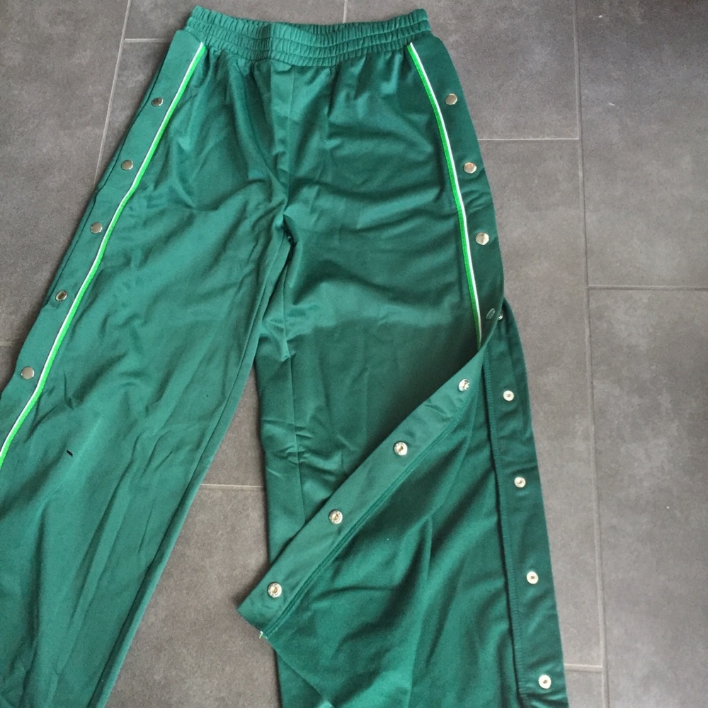💫 NWT 💫 FOREVER 21 GREEN TEAR AWAY TRACK PANTS
